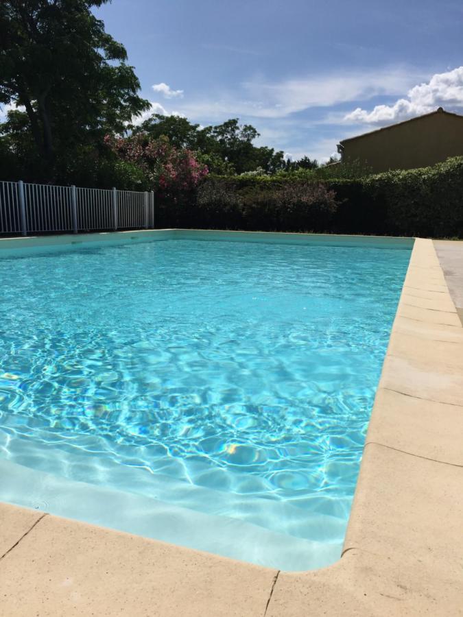 Appartement Residence Prive Avec Parking Wifi Clim Piscine Avignon Exterior photo